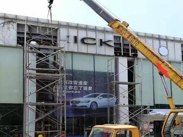 新乡县吊车租赁_-吊车臂摩擦力过大的原因分析